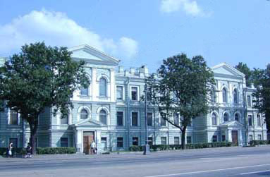 Здание ДМШ №32 на Московском проспекте